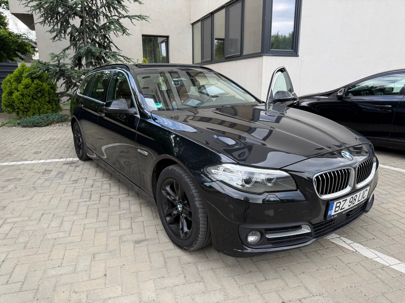 BMW 520d xDrive Touring 190 CP – 2015